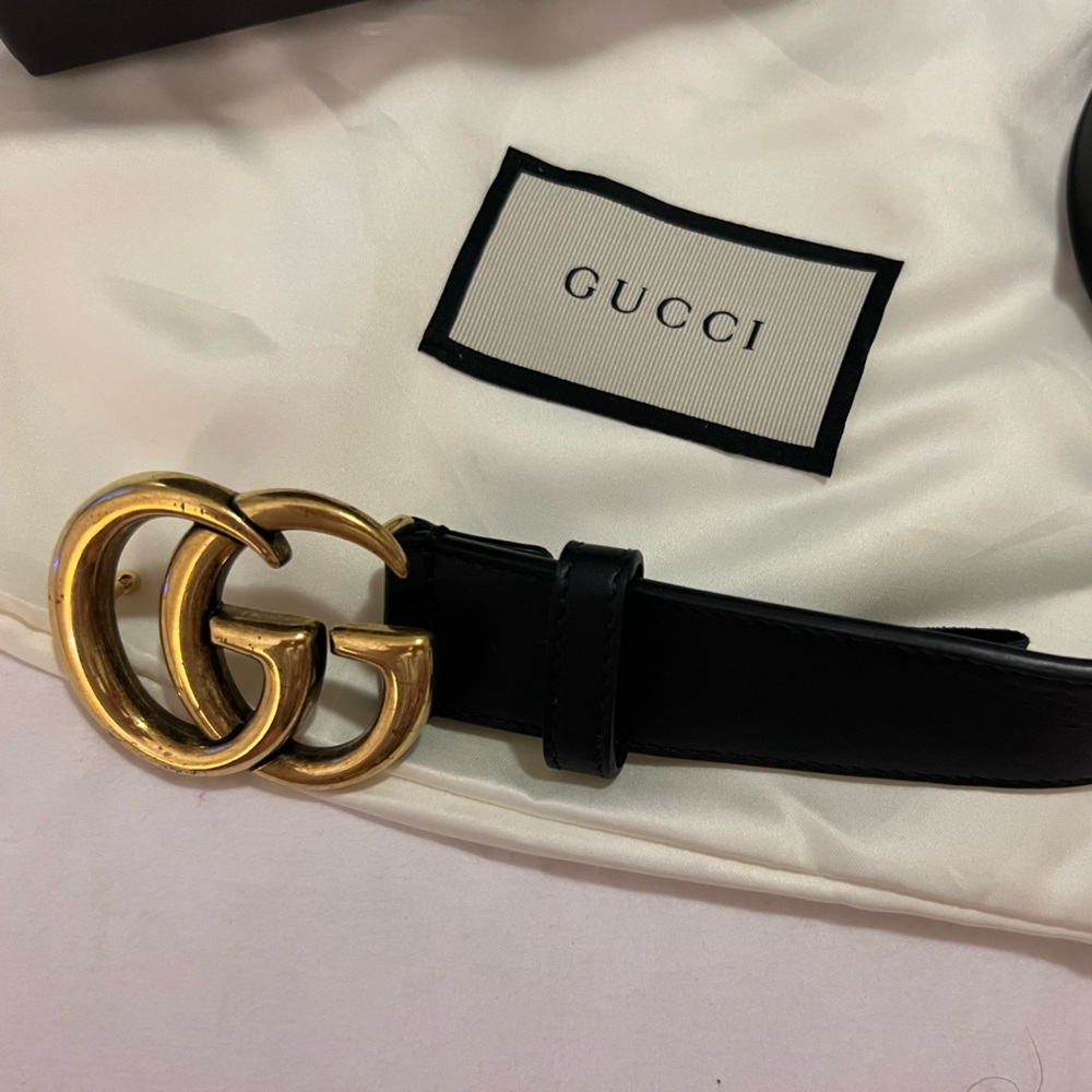 Gucci LEATHER BELT WITH DOUBLE G BUCKLE